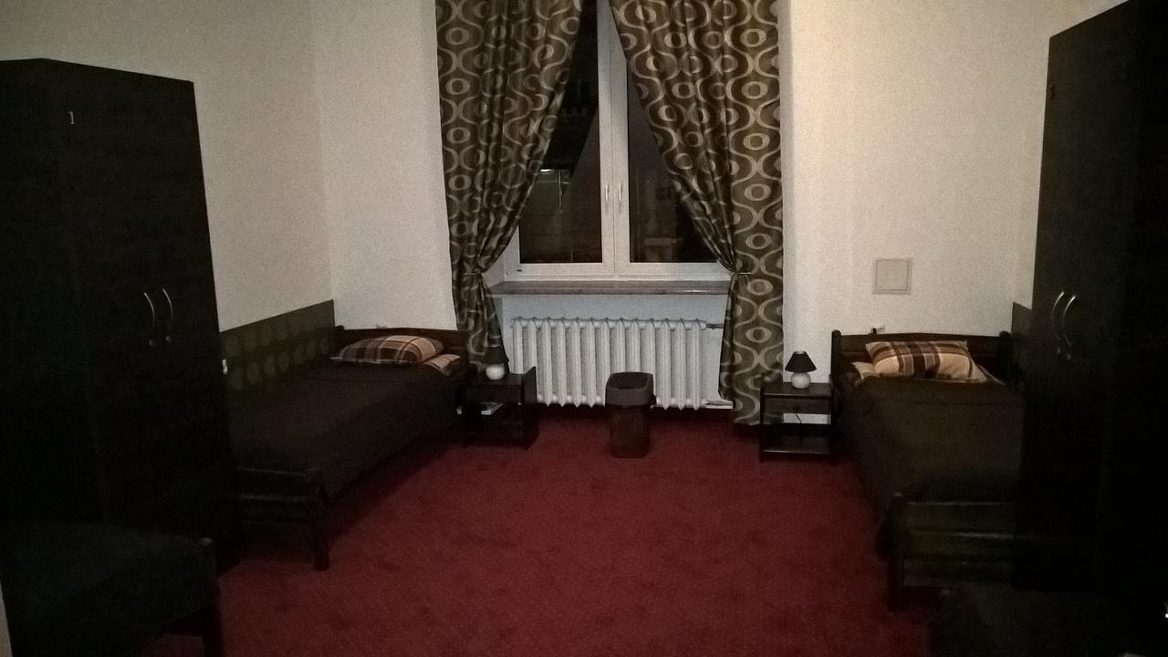 Hostel Maxim Varşovia Exterior foto